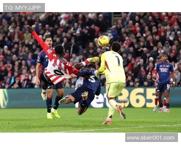 英超激战西布朗维奇迎战利物浦争夺胜利荣耀之战