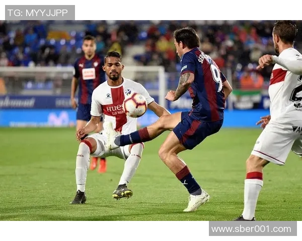 埃瓦尔主场迎战巴伦西亚双方争夺关键积分激战正酣