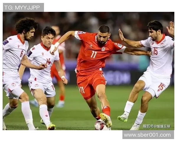 中国足球队迎战约旦队展现实力争夺胜利的激情对决 中国足球队迎战约旦队展现实力争夺胜利的激情对决