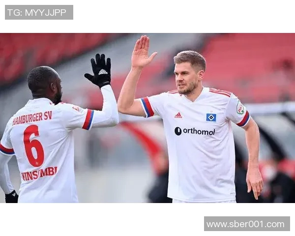 基尔高士丁与汉堡的激烈对决揭示德乙联赛的竞争魅力与球队实力对比