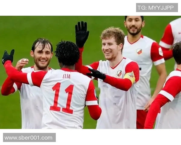 邓伯什与埃因的激烈对决揭示足球战术与团队合作的精彩瞬间