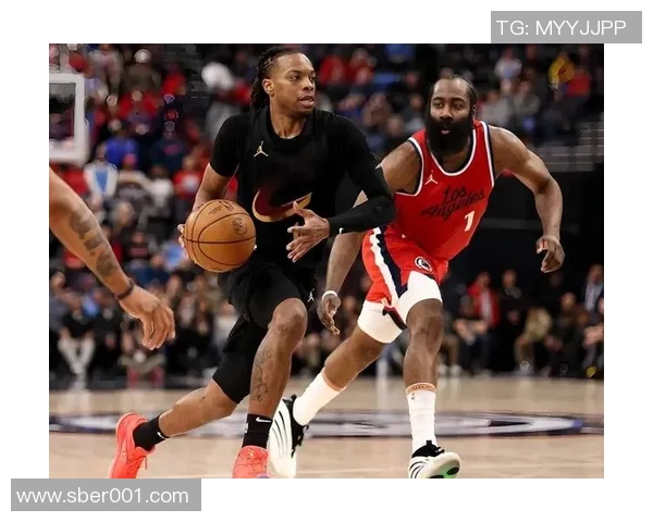 篮球明星交易风云揭秘球队重组背后的秘密与策略分析